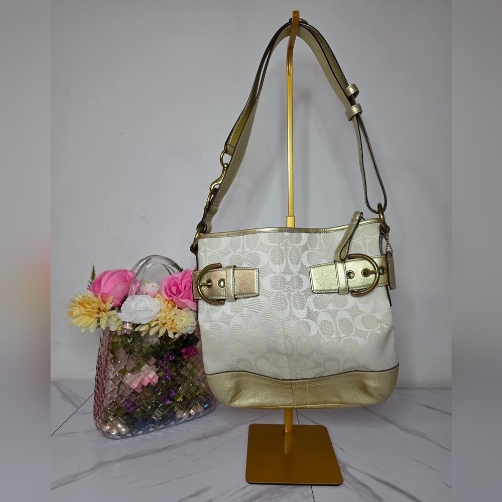 Vintage Coach Cream and Gold Shoulder Summer Hobo Bag | NWOT